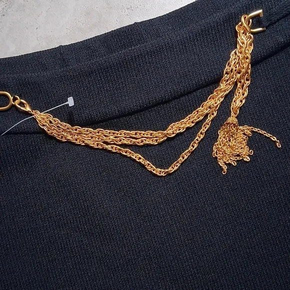 Adorned.St. John, Knit.adjustable Or Removeable Adornment. Classic Essential - Picture 2 of 10